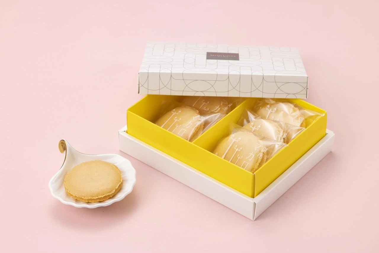 변함없는 맛을 전한다. 긴자에서 온 화려한 마카롱