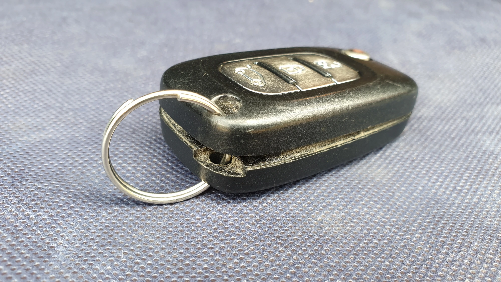 리모컨 커버 여는 방향