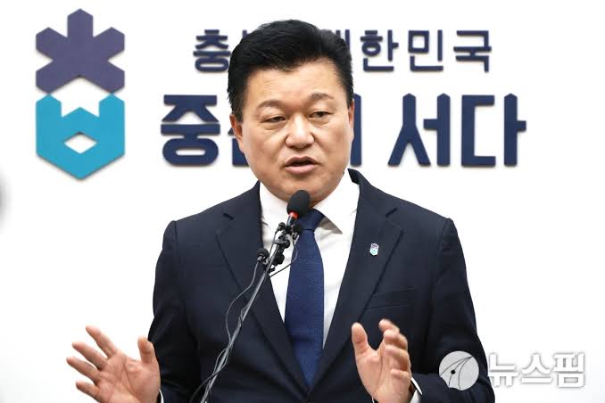 신용한 충북지사 압수수색
