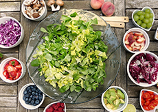 통풍을 예방하기 위한 물마시기&amp;#44; 운동&amp;#44; 채식 이미지