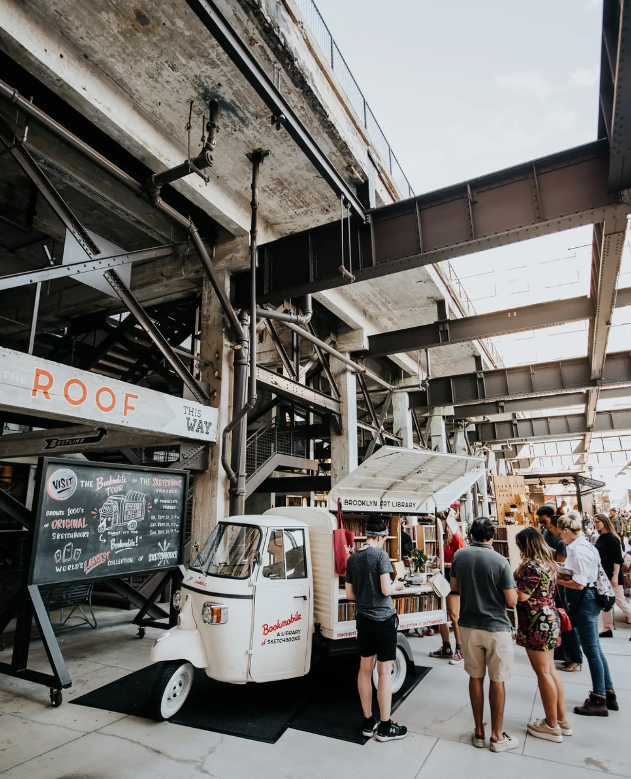 브루클린아트도서관의 홍보대사인 이동도서관 ⓒBrooklyn Art Library