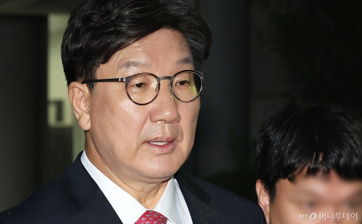김건희 특검, 통일교 민주당 지원 의혹, 윤영호 진술, 특검 인계, 민주당 금품 의혹, 정치권 로비, 권성동 기소, 김기현 의혹, 통일교 정치 스캔들, 한국 정치 뉴스
