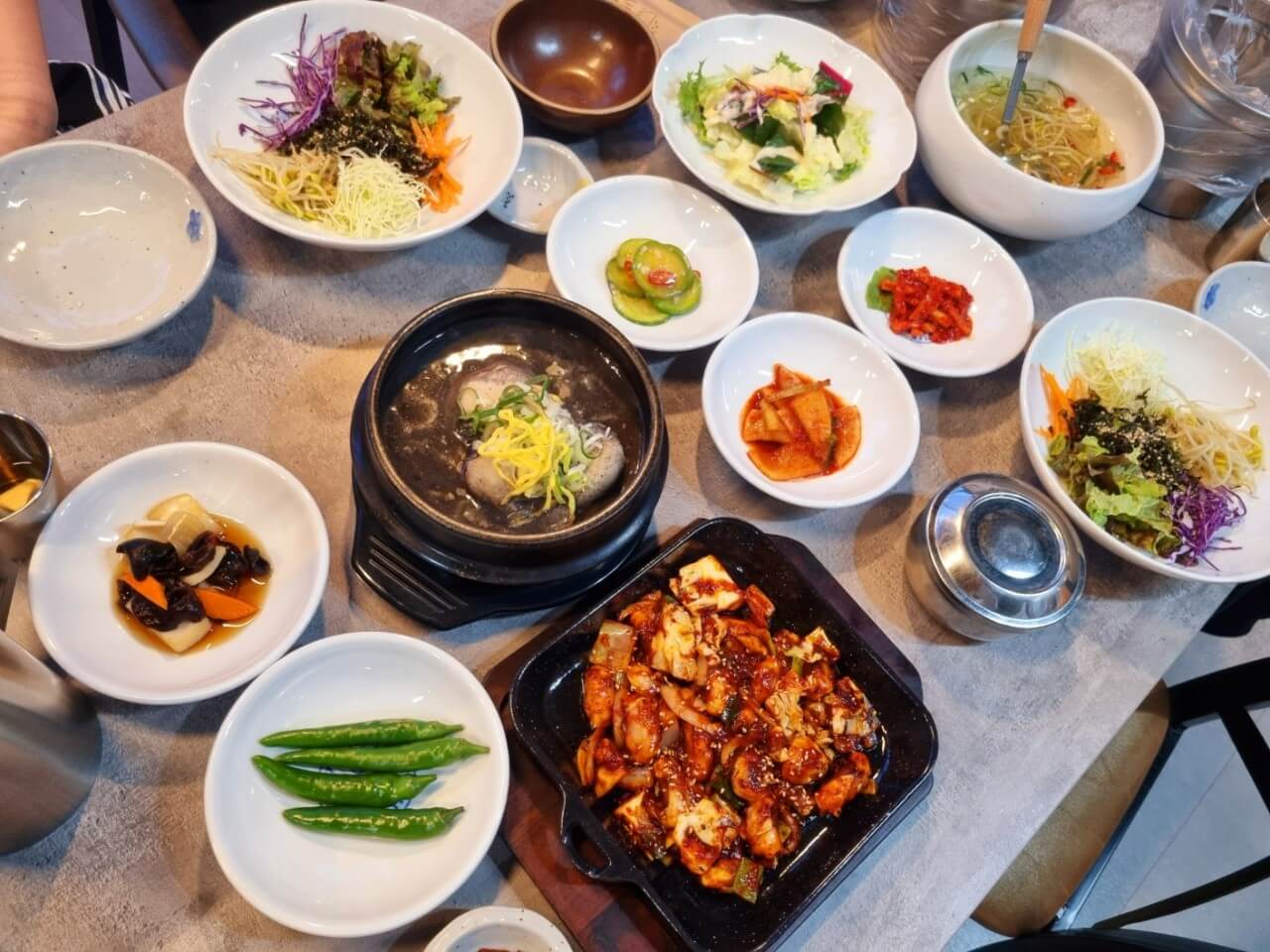 생생정보 2334회 고수의 부엌 여름 보양식의 왕! 삼계탕 경북 구미 맛집 산에서 온 삼계탕과 낙지