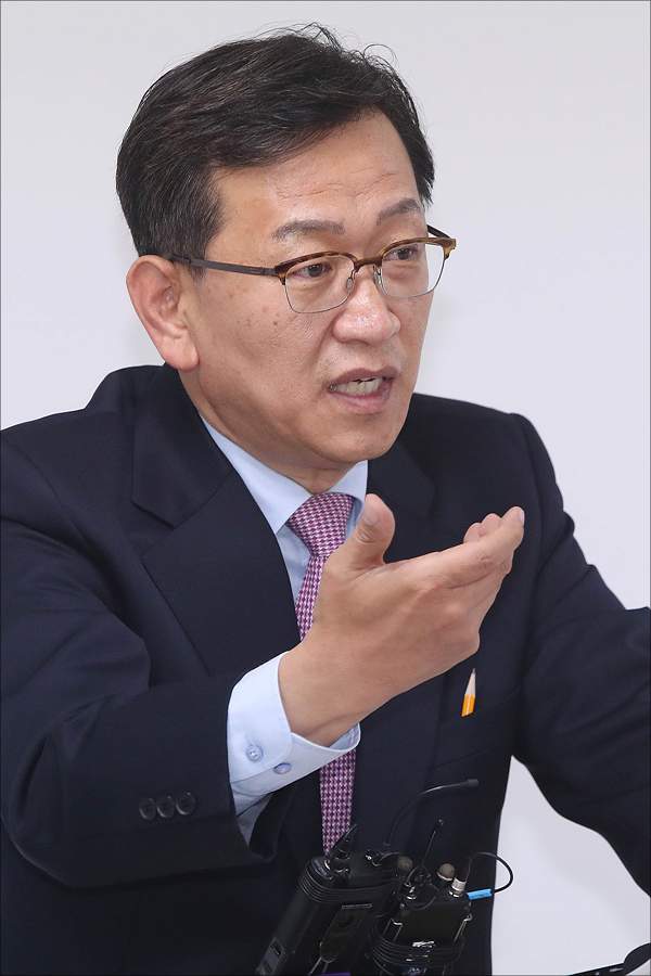 석동현 변호사 프로필