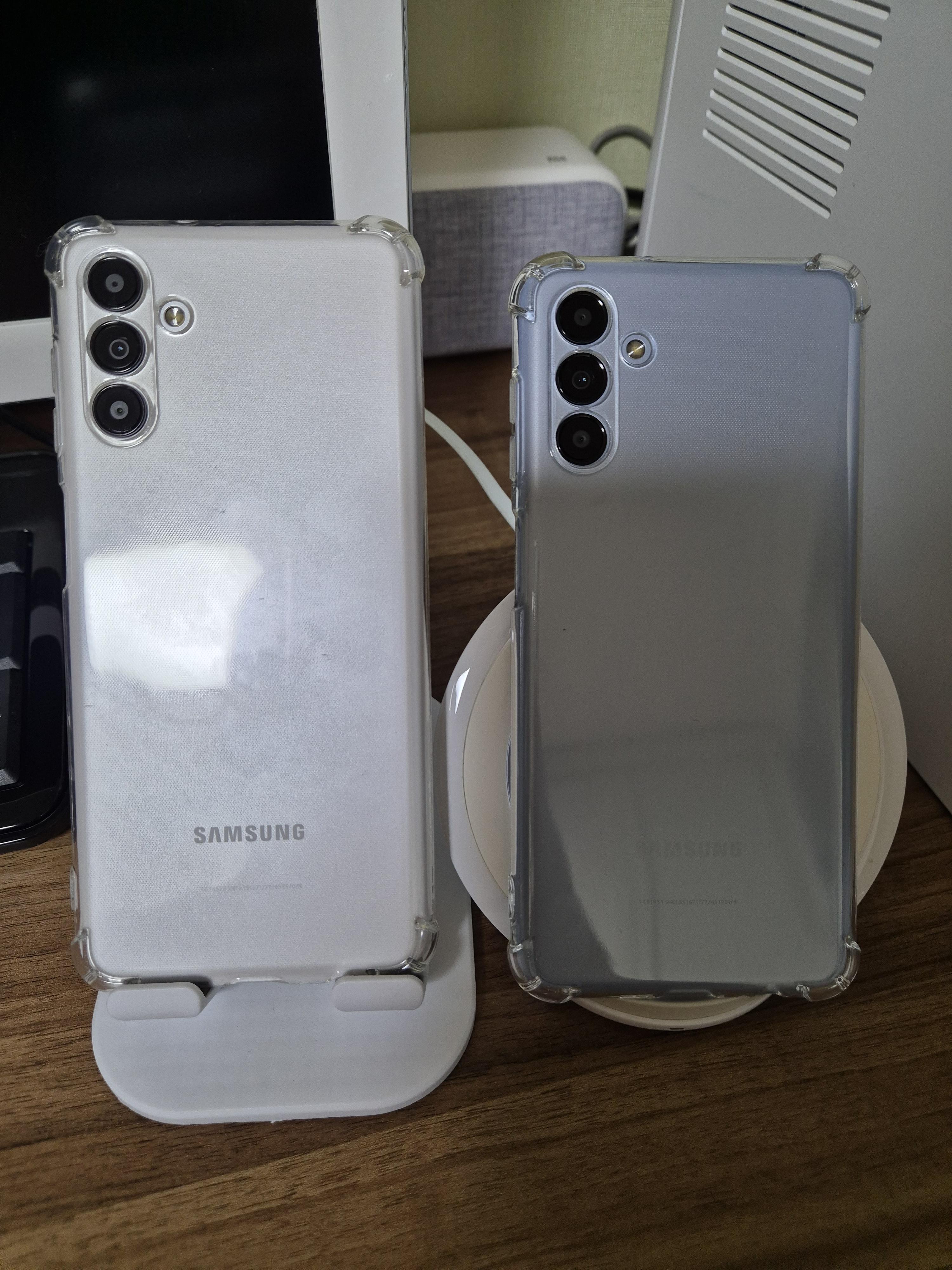 삼성 갤럭시 와이드6 두대 모델