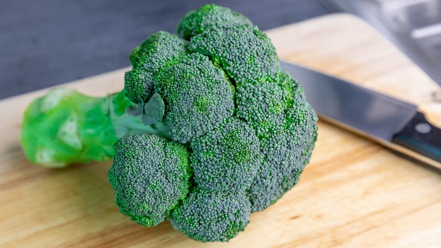 브로콜리는 찌는 게 정답? 조리법에 따른 영양 손실 비교