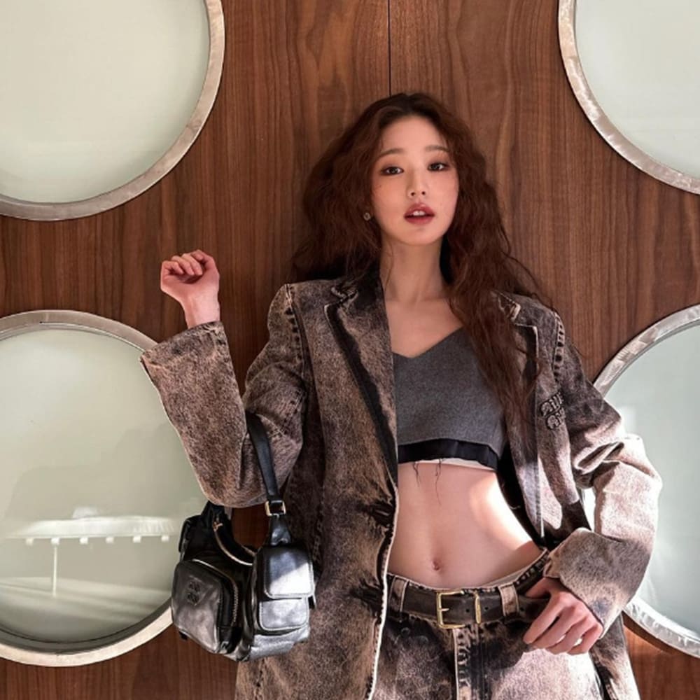 장다아