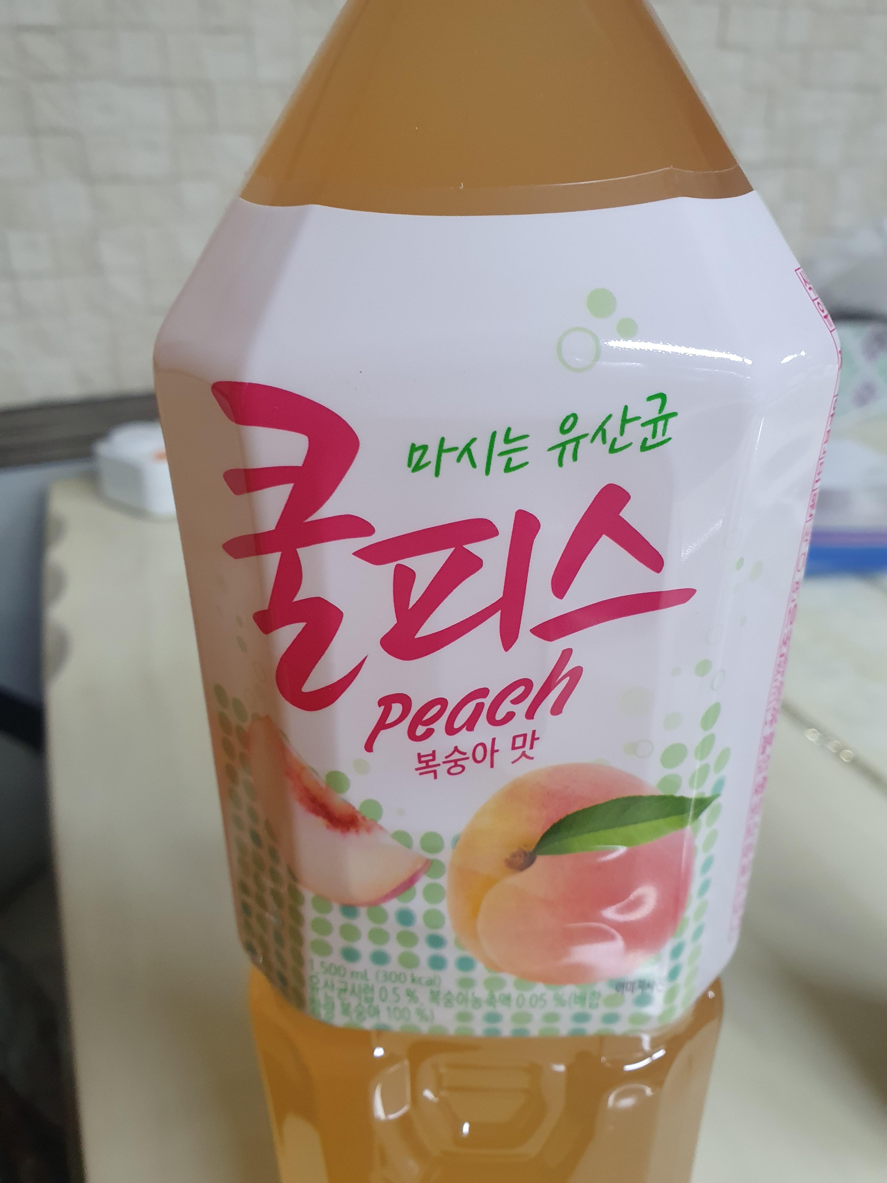 동원 쿨피스 패트병 1.5리터 패트병이라서 유통기한이 길다.