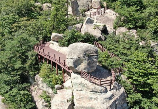 주작산