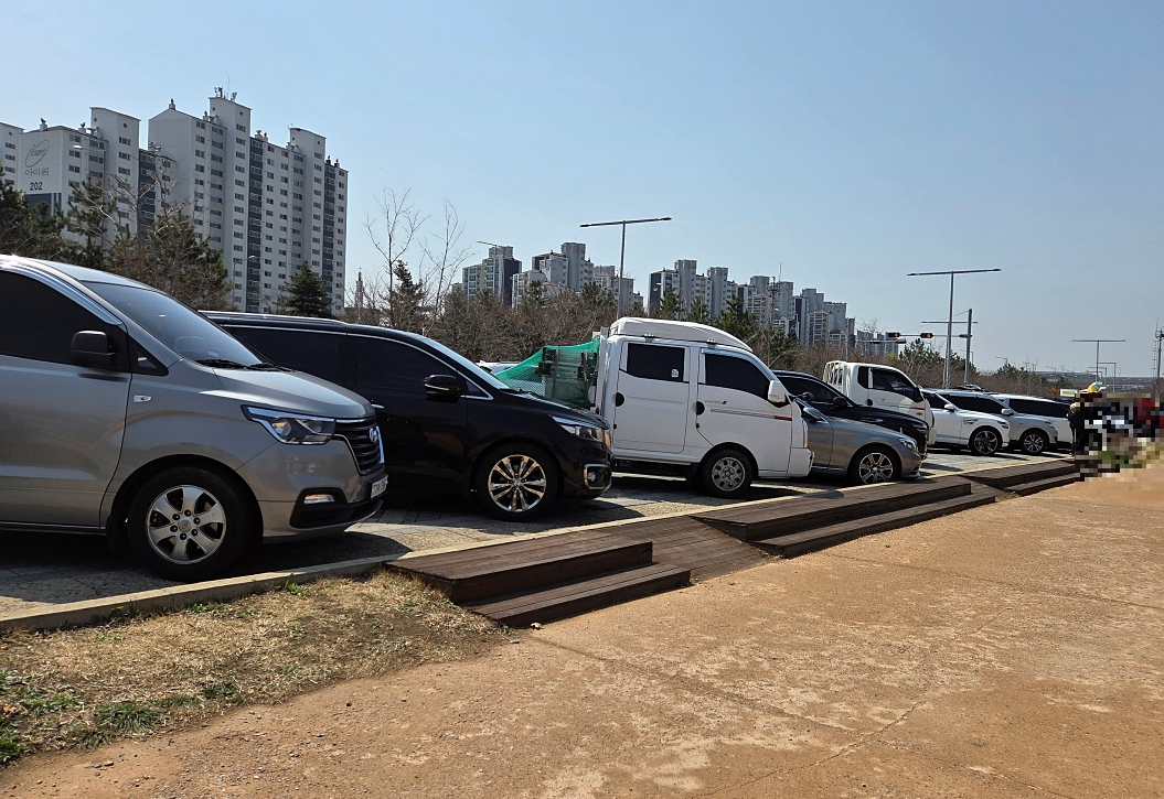 2025년 경인 아라뱃길 매화동산, 인천 매화마을: 주차, 먹거리