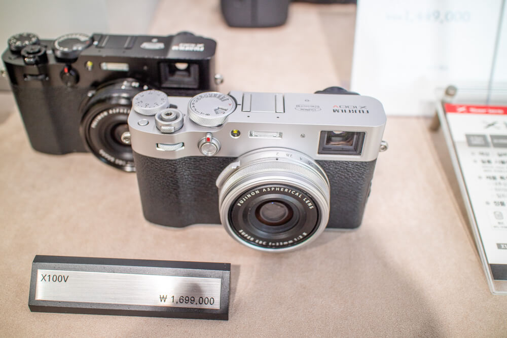 후지필름 X100V