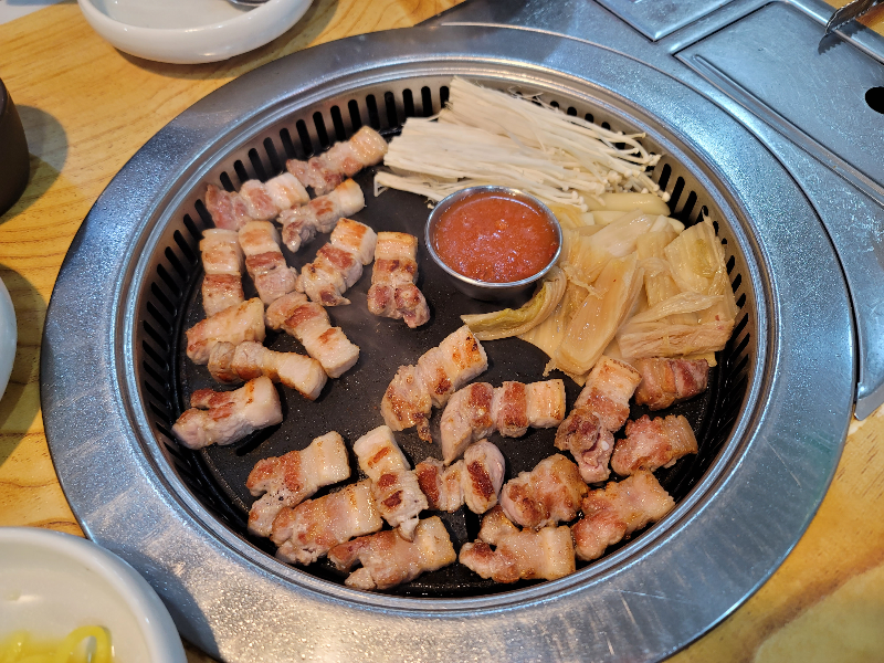 맛찬들왕소금구이 14일 숙성삼겹살 완성