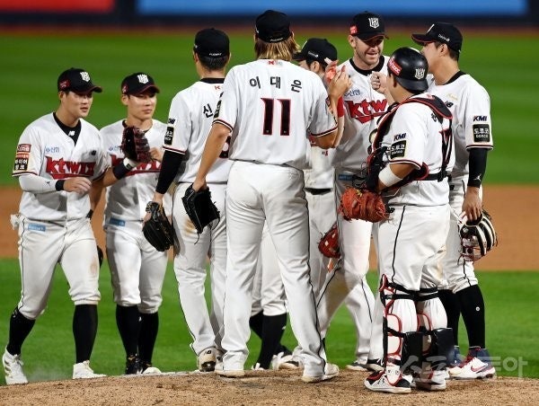 KBO FA 역사 속 '50억 불펜' 계보