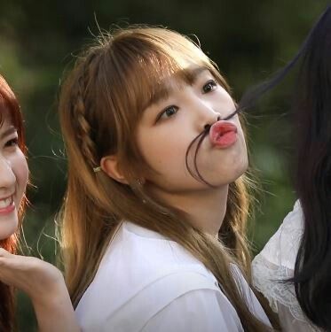 아이즈원 최예나 귀여운 매력어필