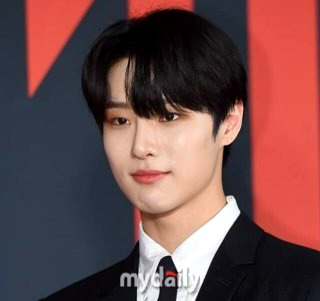 우즈 무급 구인 콘서트 스태프 채용 논란