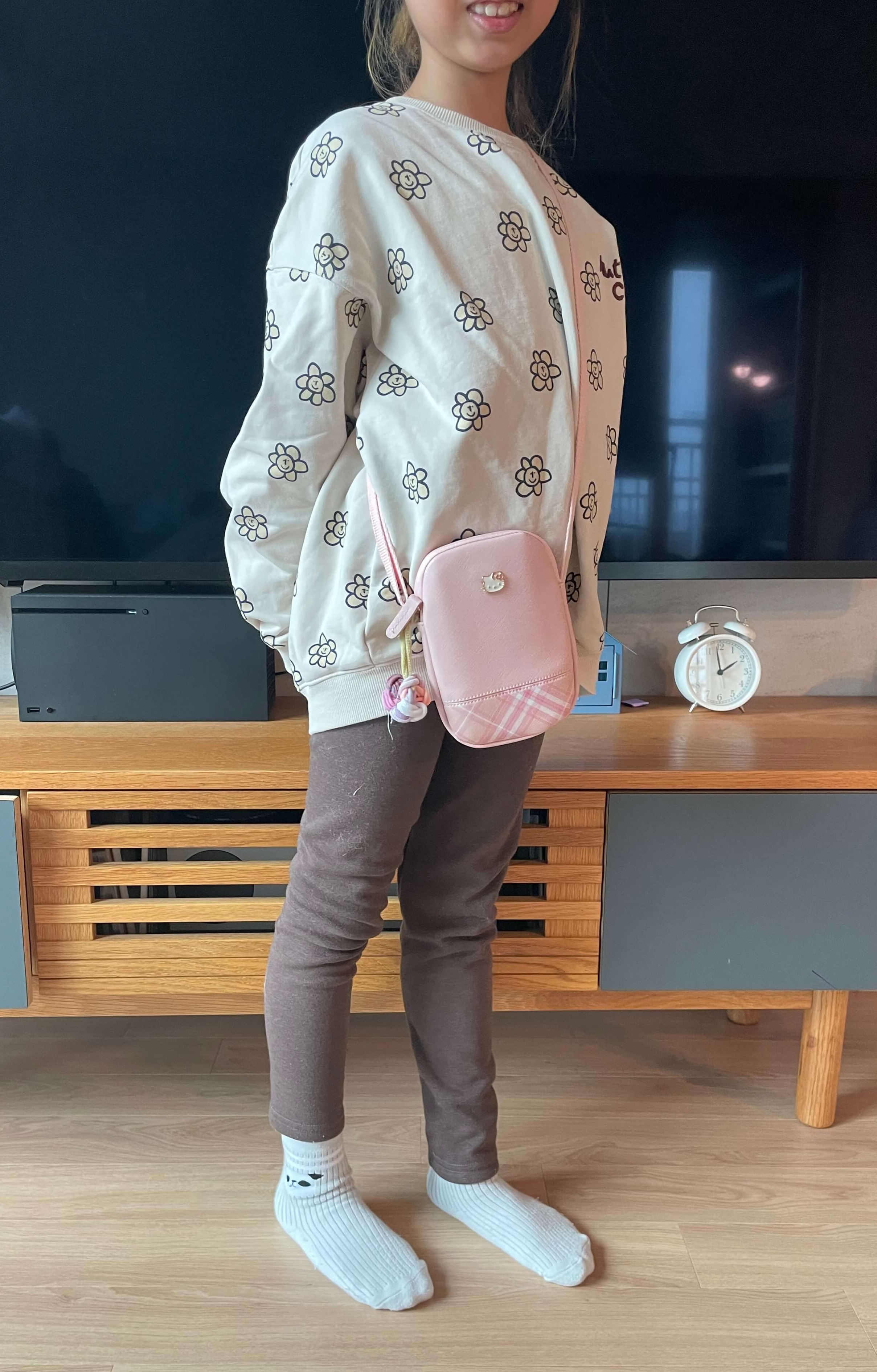 핸드폰 가방 착용