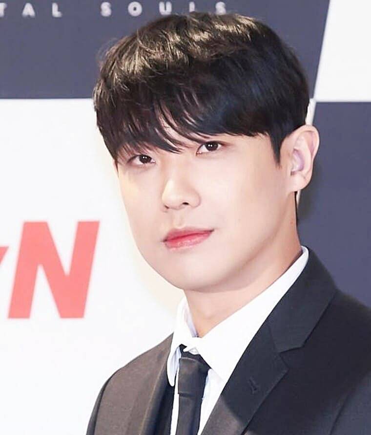 배우-이준