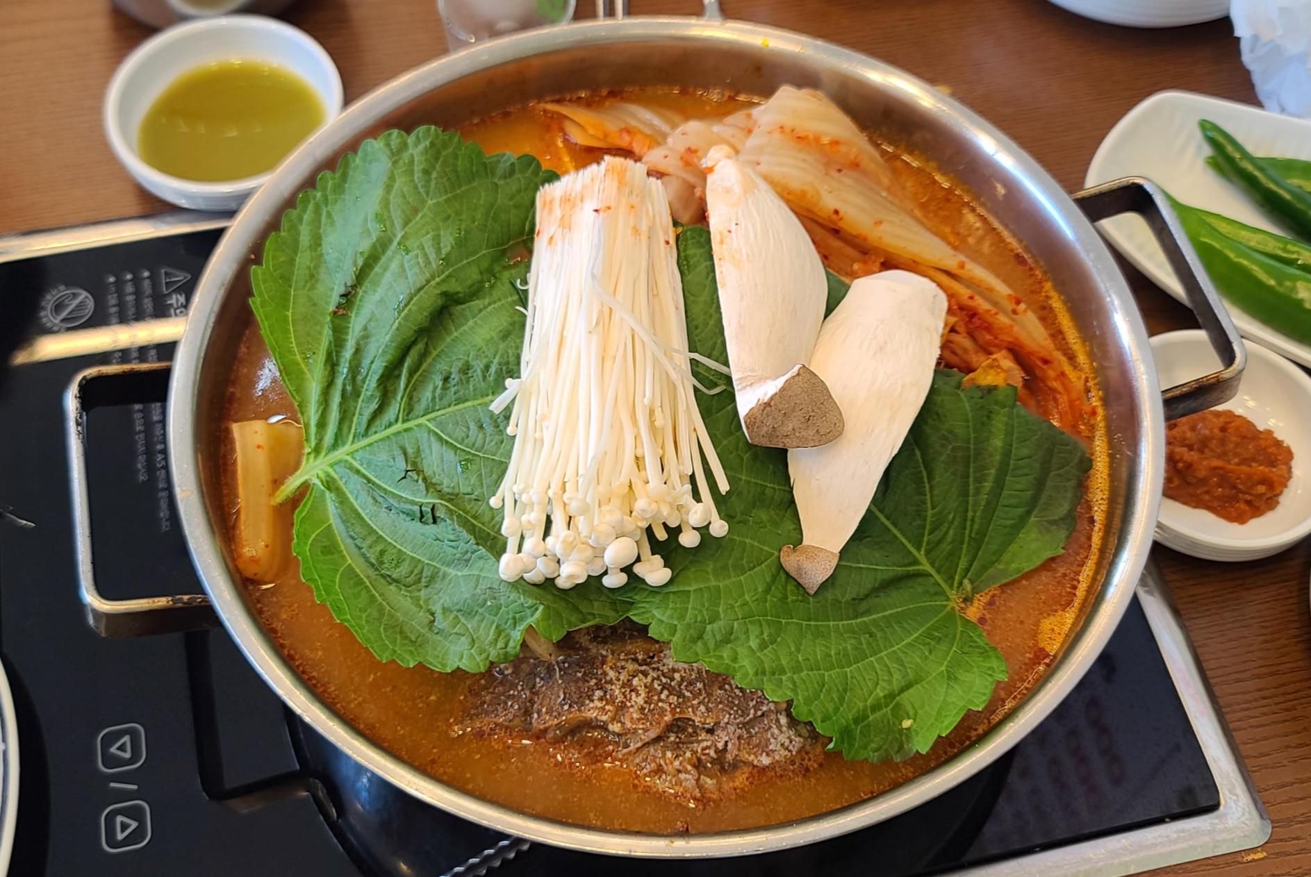 해장국 묵은지감자탕 약선당감자탕