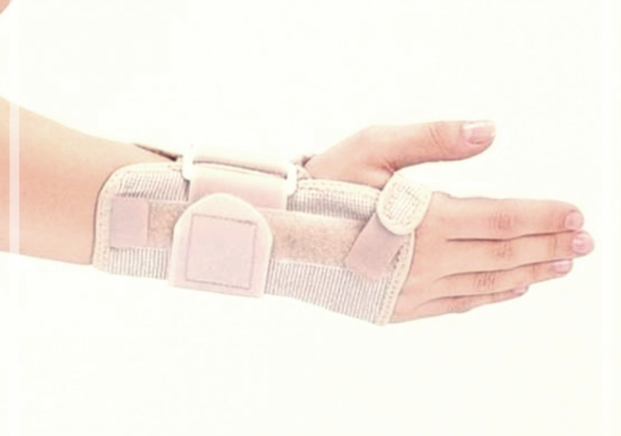 손목 반깁스 하는법