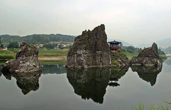도담삼봉 전경