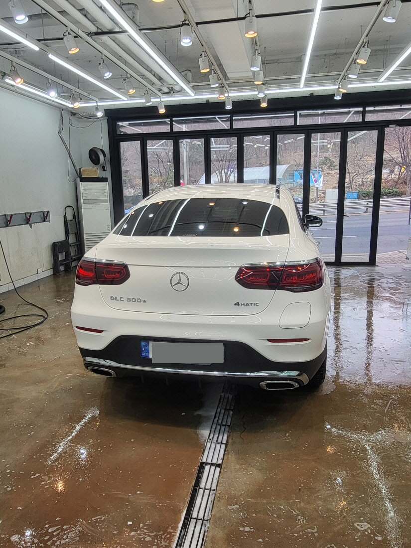 크리스탈디테일링센터 GLC쿠페 뒷모습