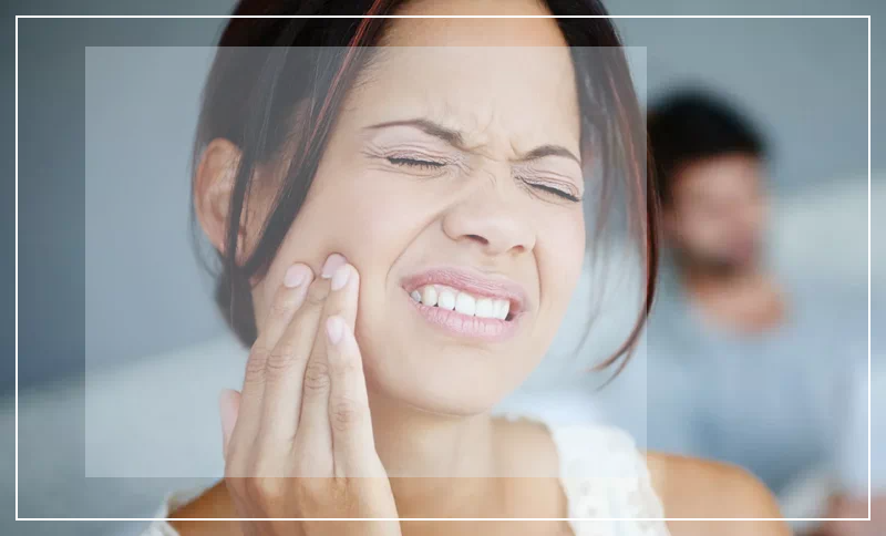 오른쪽 광대뼈 통증