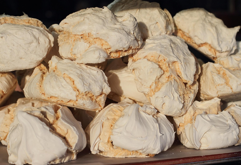 머랭이 부푸는 과학 단백질 구조의 변화