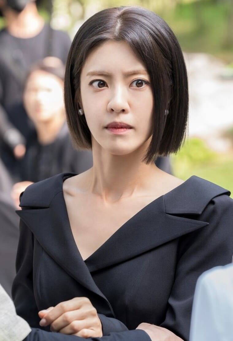 배우-이윤지