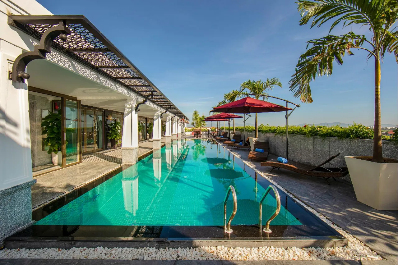 그랜드선라이즈팰리스호이안_수영장