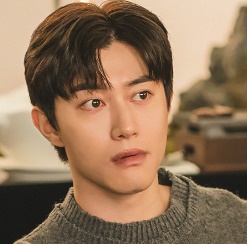 홍수철 