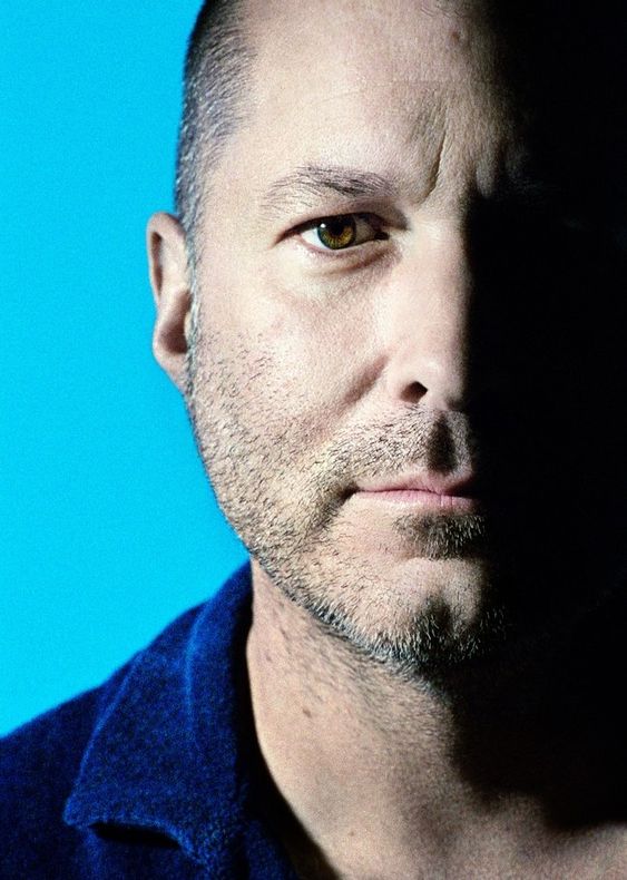 조나단 아이브 (Jonathan Ive) : 혁신적 디자인의 선구자