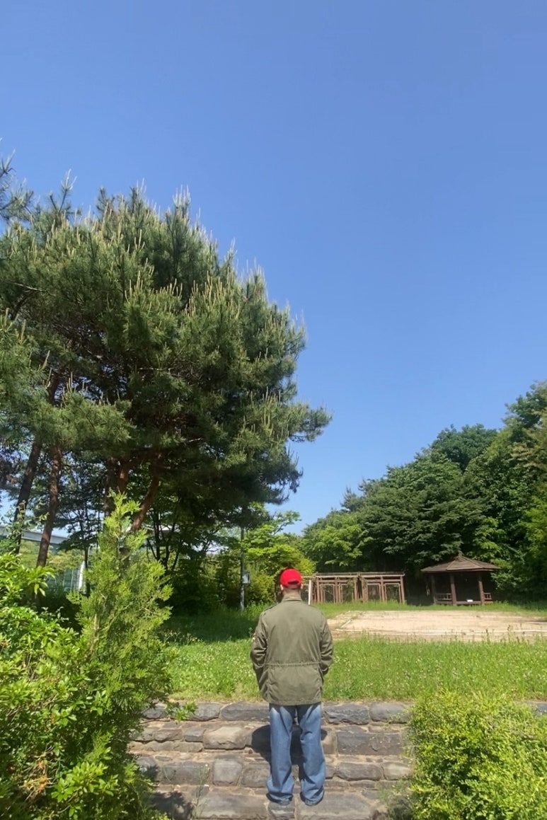 데일리룩(2024. 5. 18.)나이키 헤리티지 86 퓨추라 워시드 레드, 폴로랄프로렌 야상 M-65, 어커버 반팔, 에러스익셉티드 왁스드 데님팬츠, 아디다스 그라다스 그린 삼바