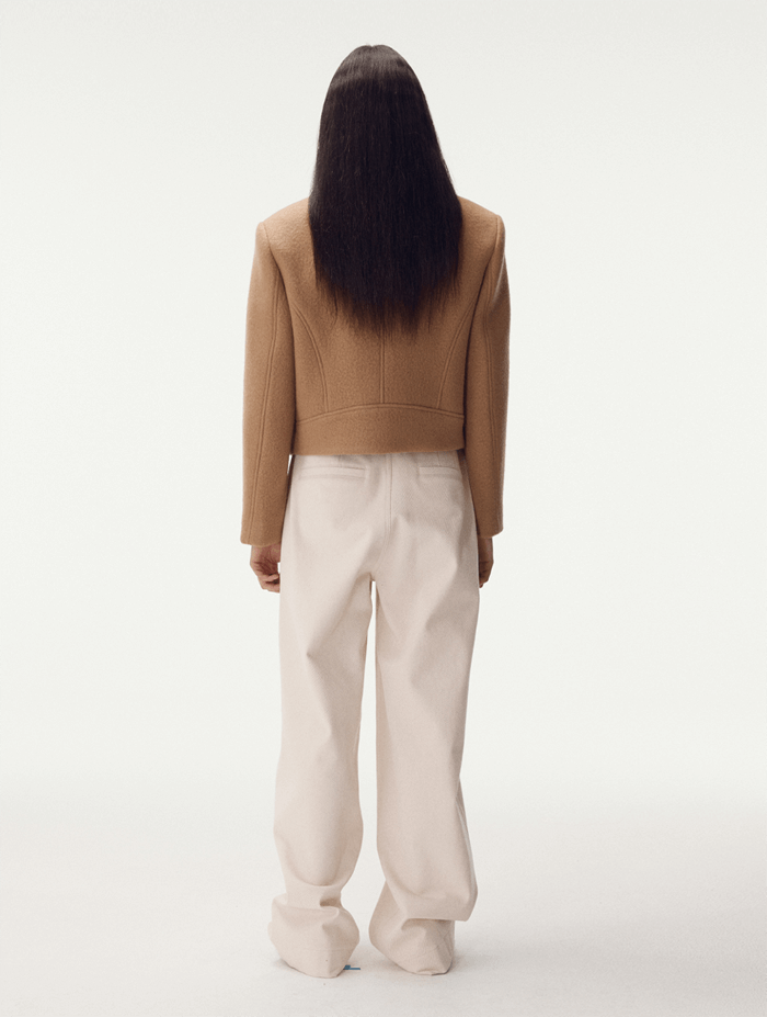 졸업 4회 정려원 자켓