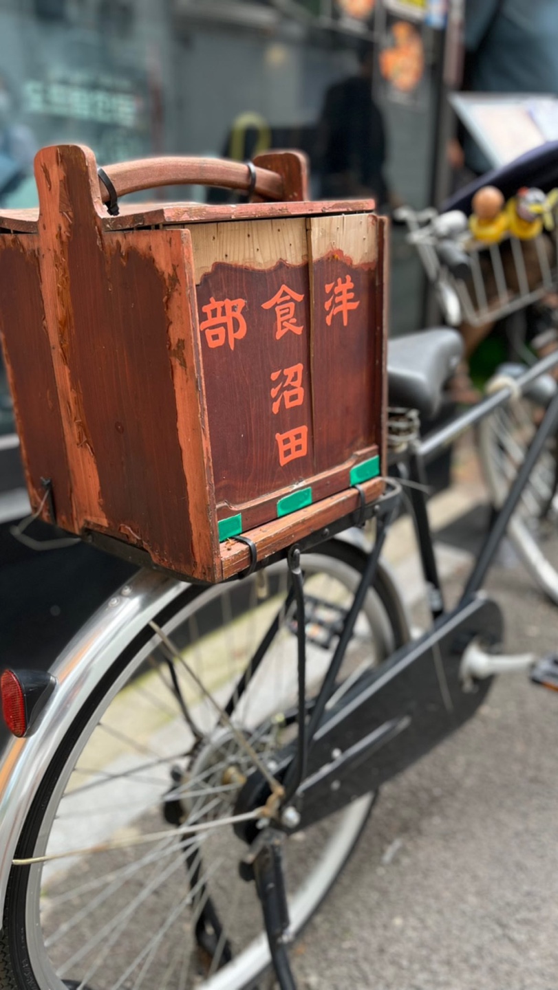 오래되어 보이는 자전거