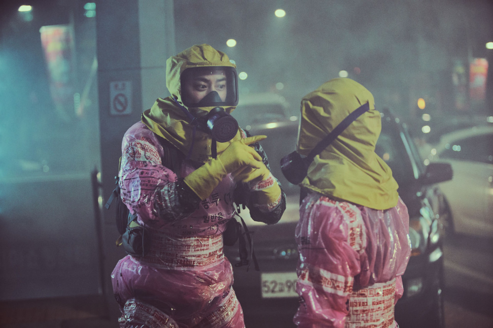 액션 코미디 영화 엑시트