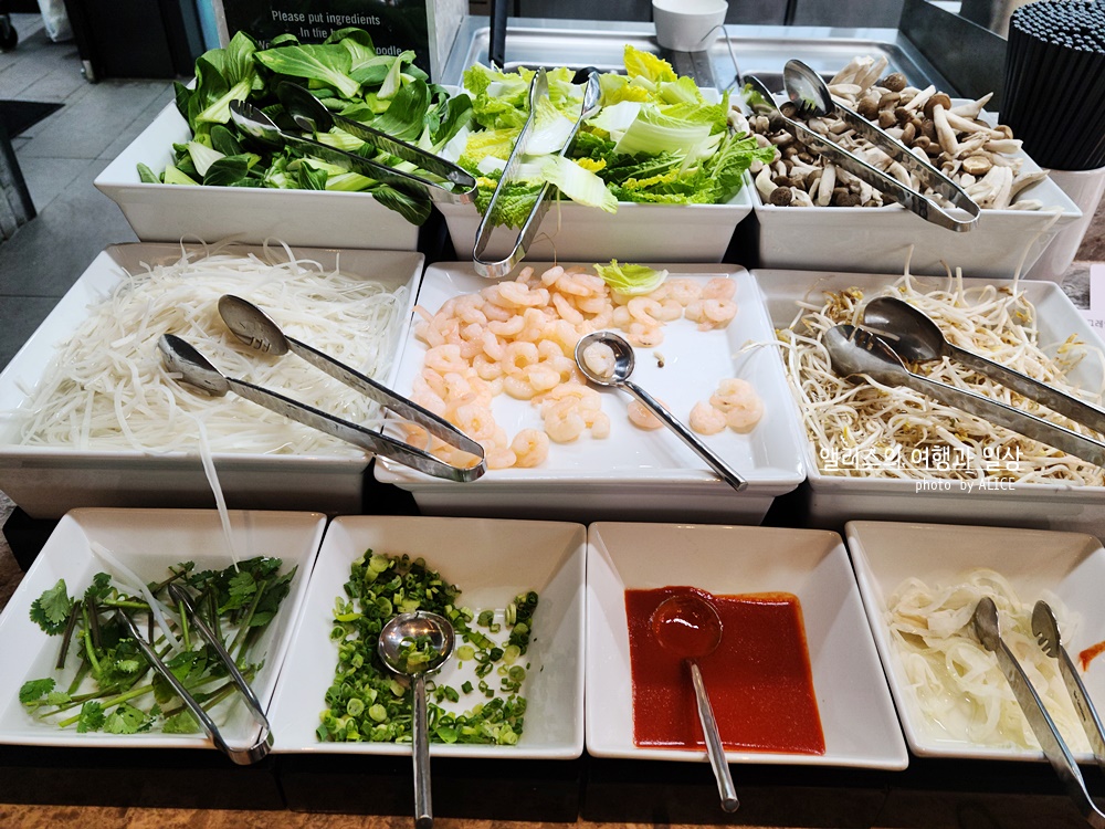 포포인츠 바이 쉐라톤 서울 명동 에볼루션 뷔페 런치 후기