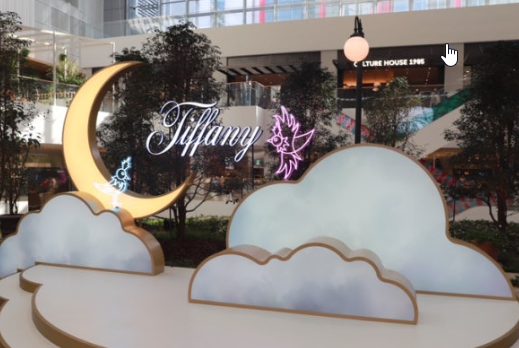 티파니 홀리데이 팝업 스토어 (5층)