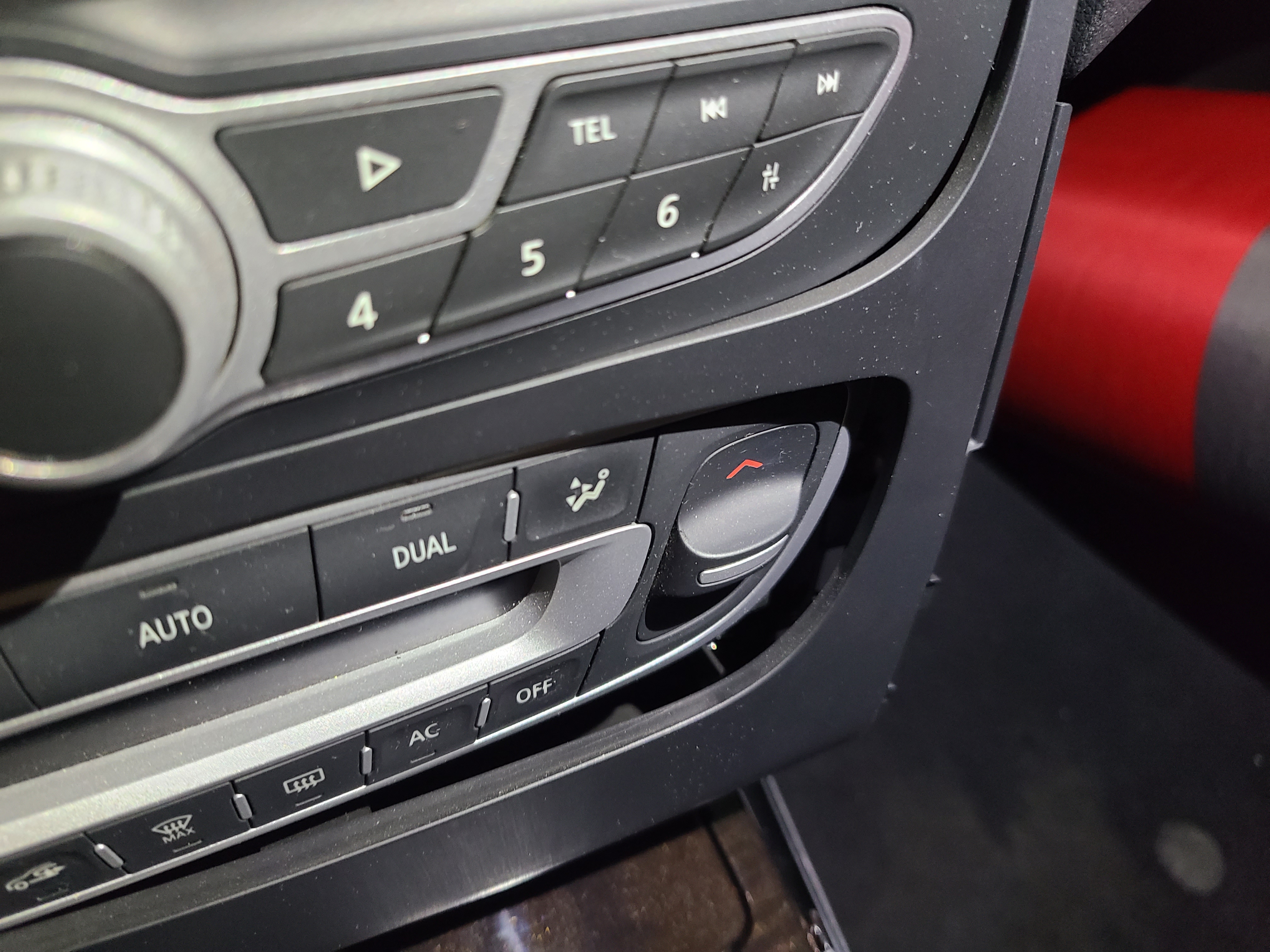 뉴sm5 내장재 공조기쪽 탈거