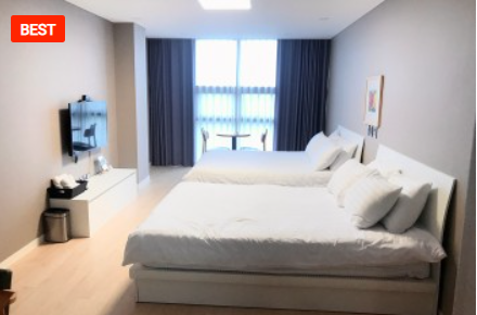 15,000
※ 인원 추가 금액 (명)
- 4세 이상 적용 (한국 나이 기준)
무료
※ 조식 추천
- 한식 뷔페 (밥,국 외 찬이 제공됩니다.) - 일정 인원 이하시 차림상 제공