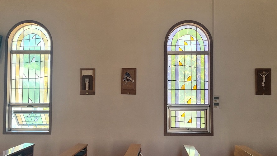 주문진성당 스테인드글라스, 십자가의 길 사진