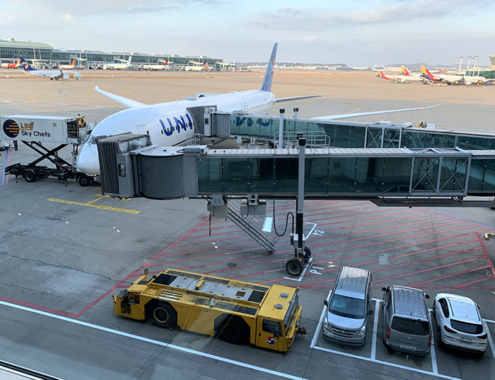 유나이티드항공 BA892 