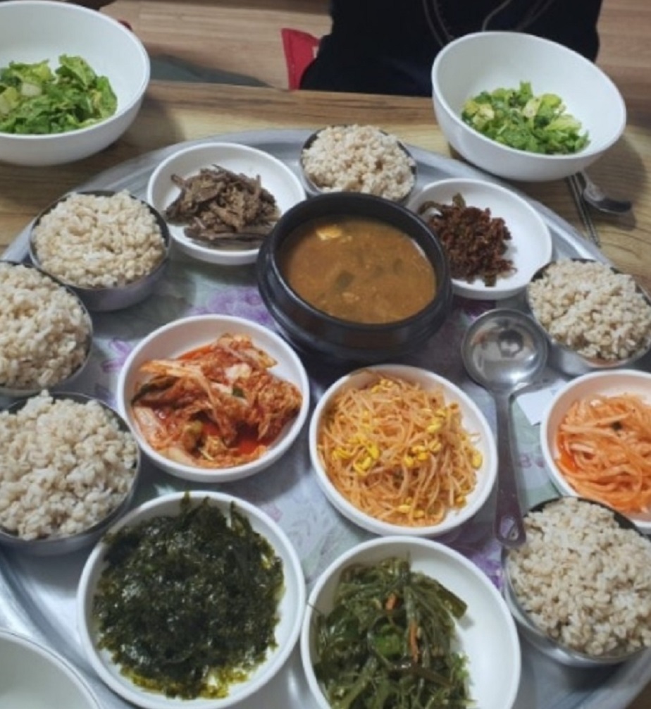 백반기행-문경-보리밥-칼국수-향춘손칼국수