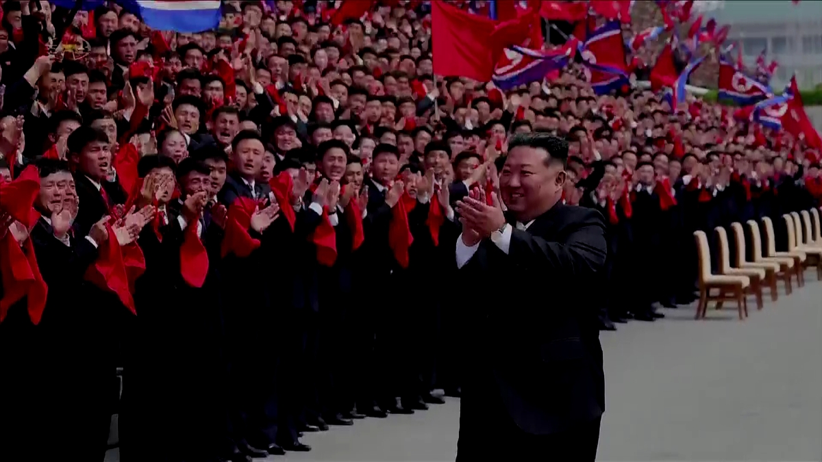 북한 두 국가 개헌: 통일 삭제&middot;영토 조항 신설과 김정은 핵 지휘권 명문화의 충격적 배경