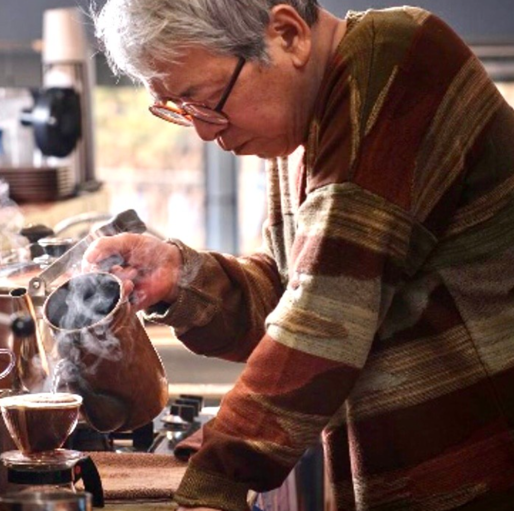  보헤미안박이추커피본점