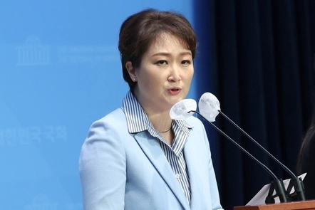 이언주 의원 복당 이유와 민주당 반응