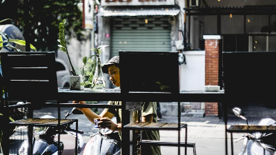 철학자의 하루 - 한나 아렌트의 신문읽기와 '악의 평범성'