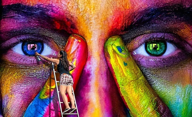 단순함 속의 혁신: 1998년 구글 화면의 매력