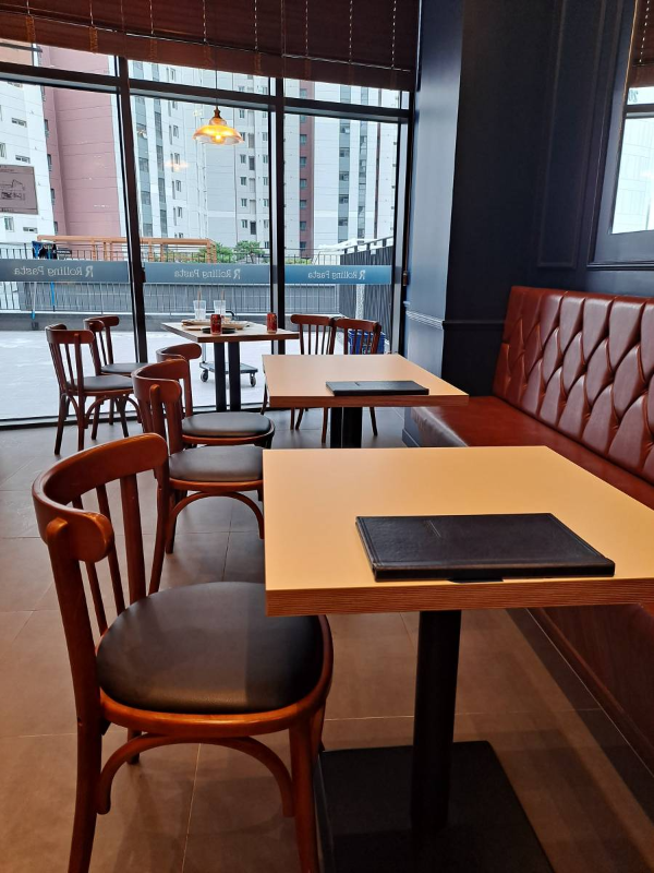 롤링파스타 테이블