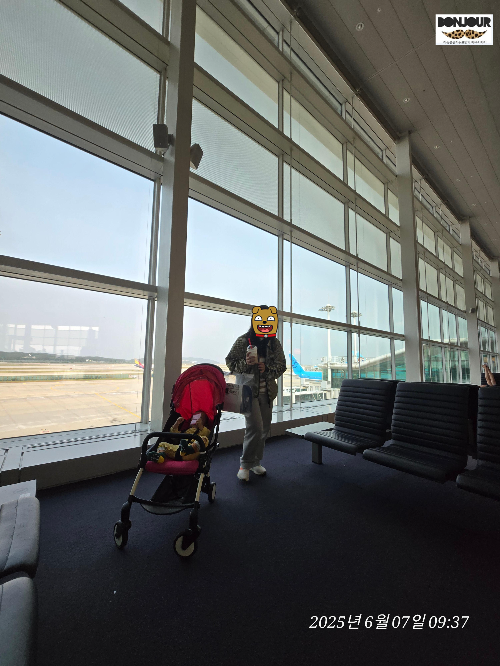 인천공항 비행기 탑승 대기시간 기념사진
