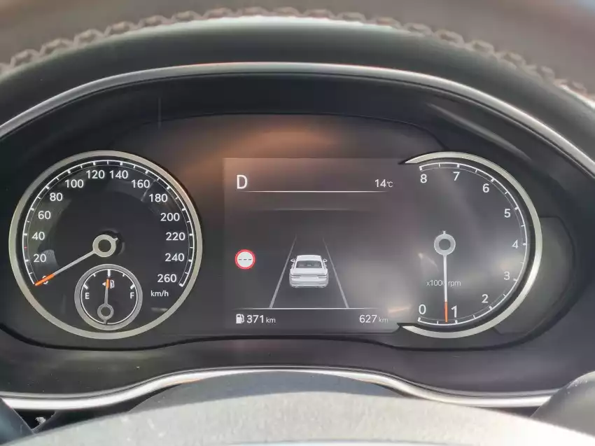 G80 기본형 계기판은 이렇습니다.